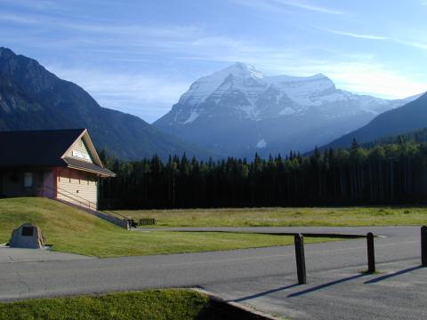 Mount Robson and the visitor centre