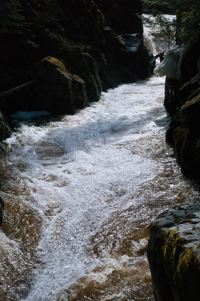 Rushing water in the gorge below Hixon Falls