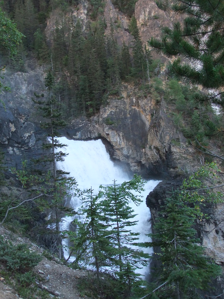The upper cascade of White Falls on the Berg Lake Trail